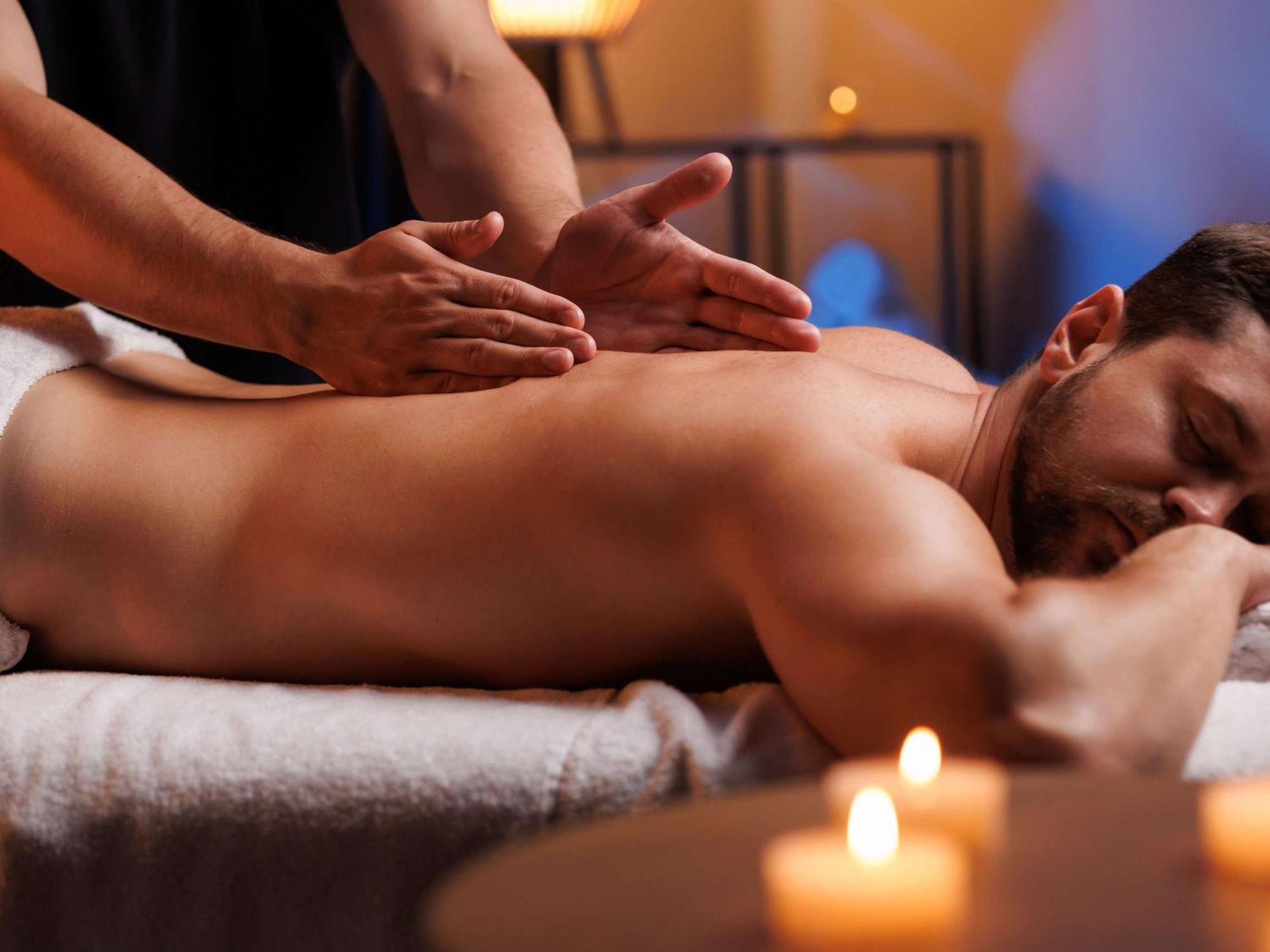 Moevenpick Hotel & Apartments Ghala มัสกัต ภายนอก รูปภาพ Massage