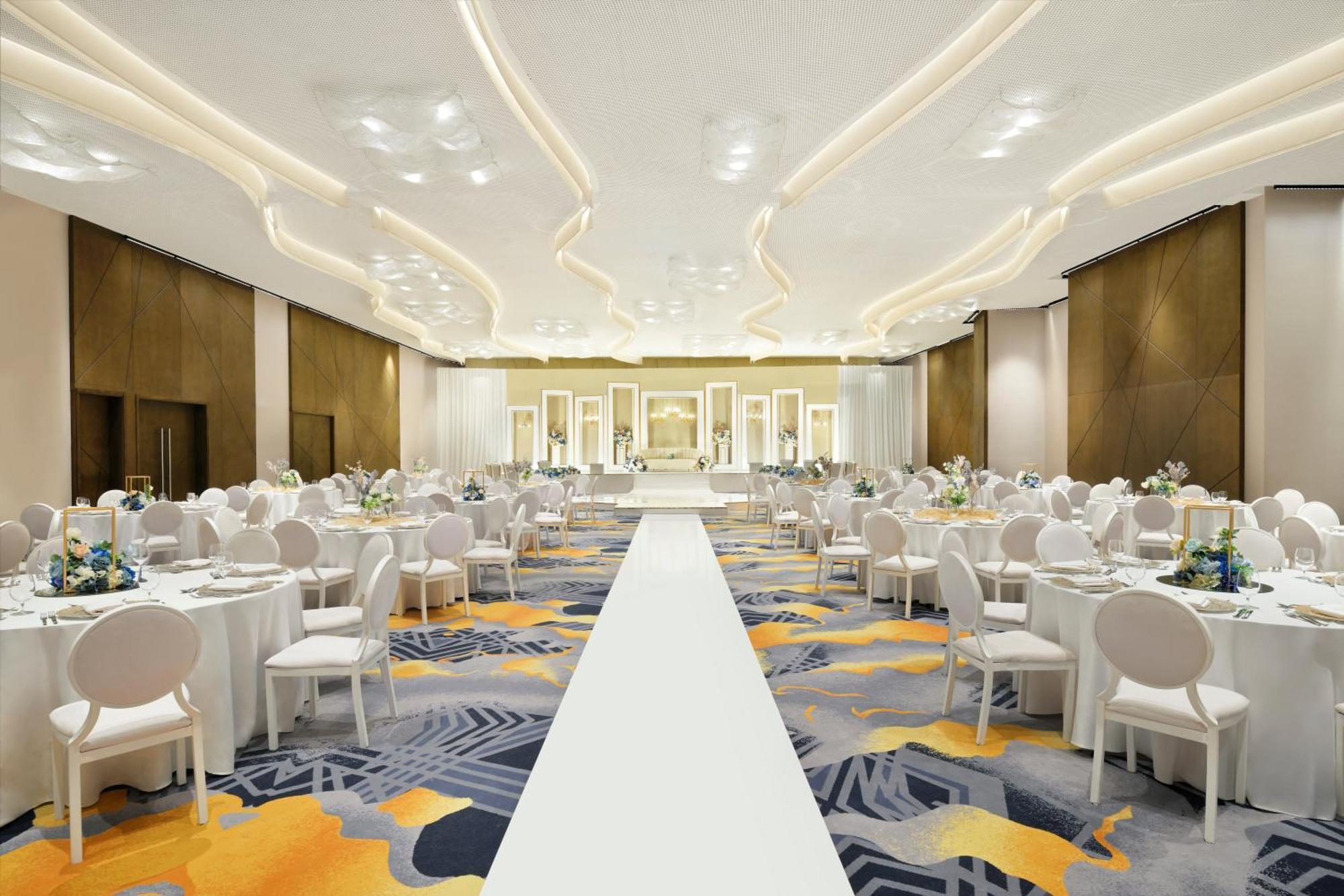 Moevenpick Hotel & Apartments Ghala มัสกัต ภายนอก รูปภาพ The Grand Ballroom